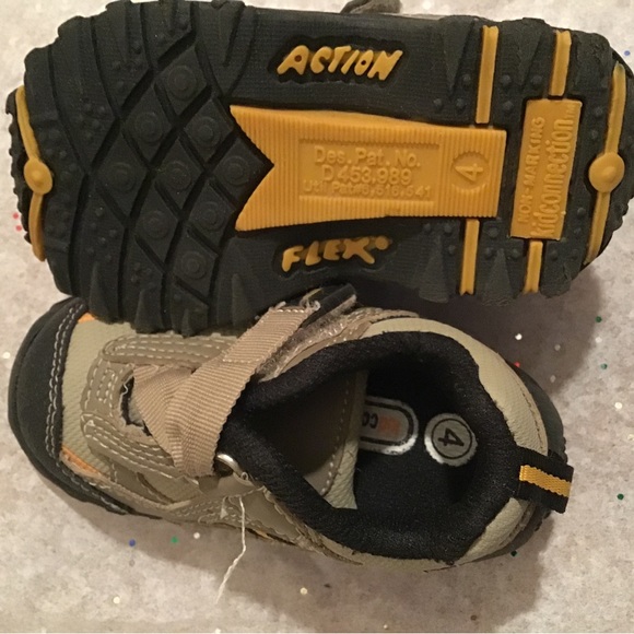 Kid Connection Sneakers Shoes Sz 4 - Picture 3 of 3